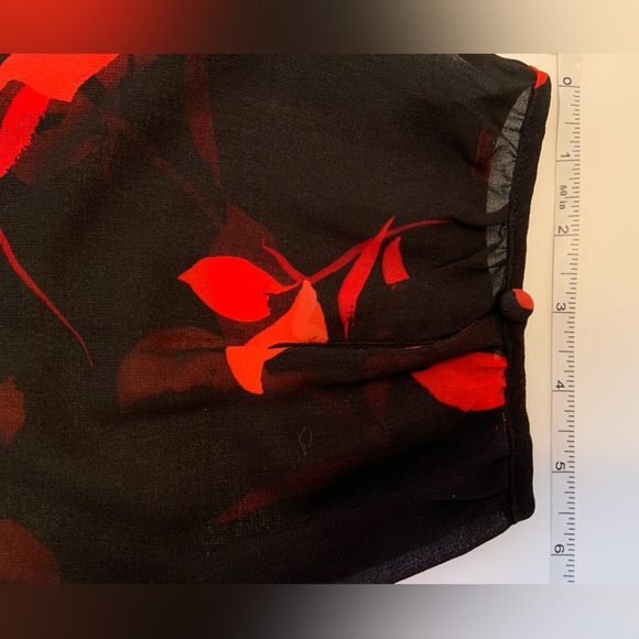 Calvin Klein Womens size 14 / L Black Red Floral Lined Blouse with Sheer Sleeves - Picture 16 of 16